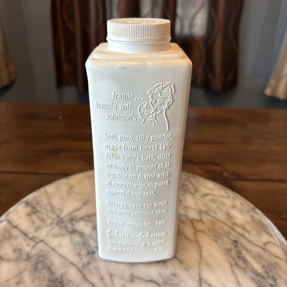 VTG Johnson & Johnson Baby Powder Economy Size 14 oz Purest Protection